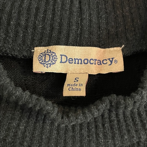 NEVER WORN Democracy Black Textured Knit Top - Picture 3 of 4